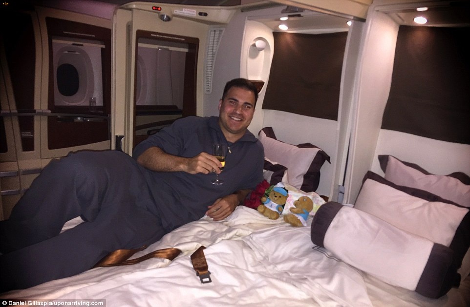 Tiet kiem tien ty nho du lich thong minh anh 2