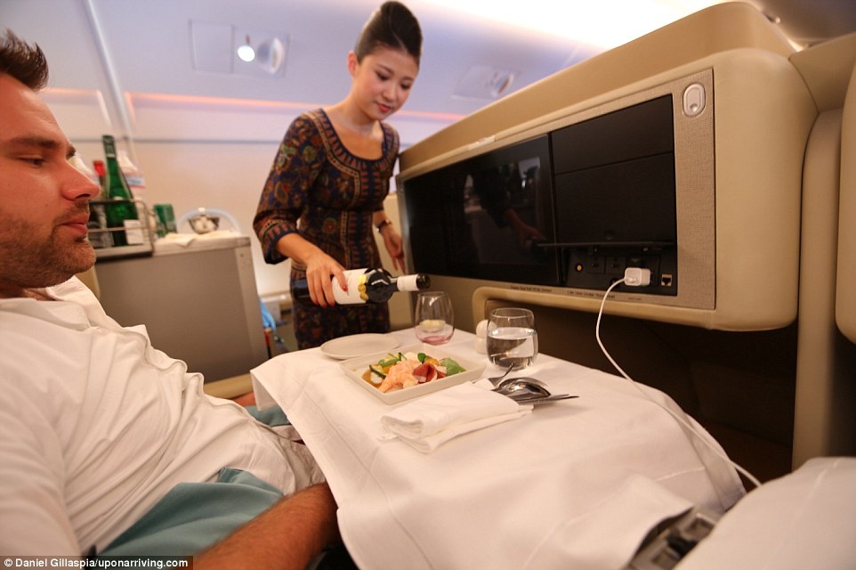 Tiet kiem tien ty nho du lich thong minh anh 3