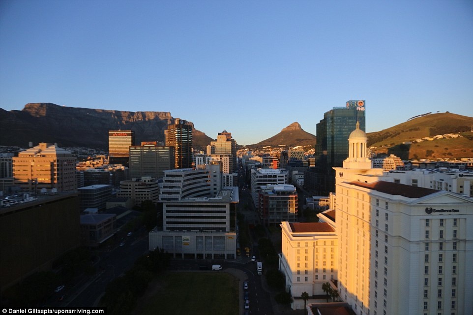 Tiet kiem tien ty nho du lich thong minh anh 9