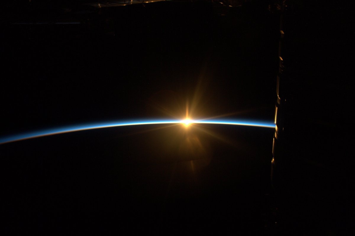 Trai dat nhin tu vu tru anh 11