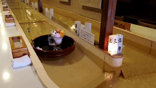 Nha hang phuc vu do an bang dong nuoc hinh anh