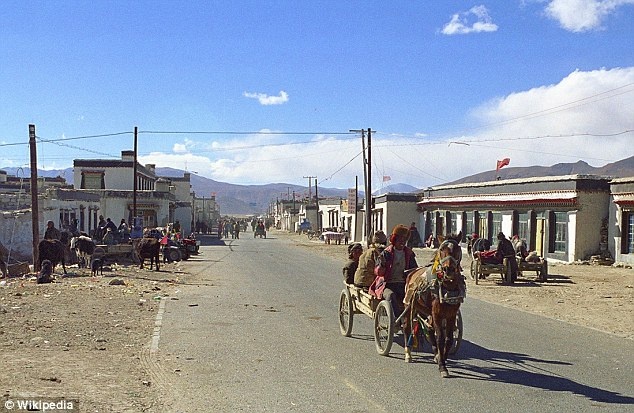 Trung Quốc hút khách chinh phục Everest ảnh 2 Trung Quoc hut khach chinh phuc Everest anh 2