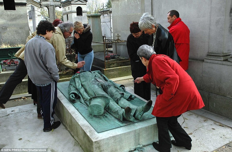 Nhung noi cau tu noi tieng the gioi anh 6