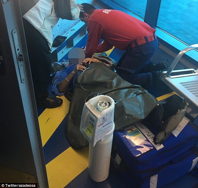 Máy bay hạ cánh khẩn cấp,  hành khách gãy chân ảnh 1 May bay ha canh khan cap,  hanh khach gay chan anh 1