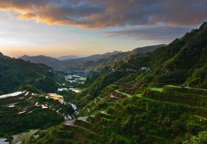 Nhung di san o chau A,  Vinh Ha Long anh 1