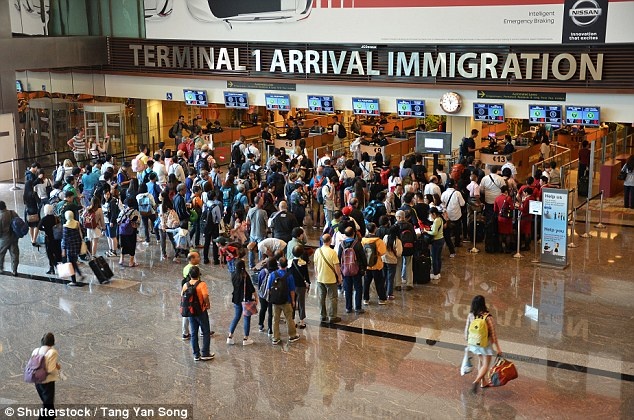 cau hoi kho do cua nhan vien hai quan anh 2