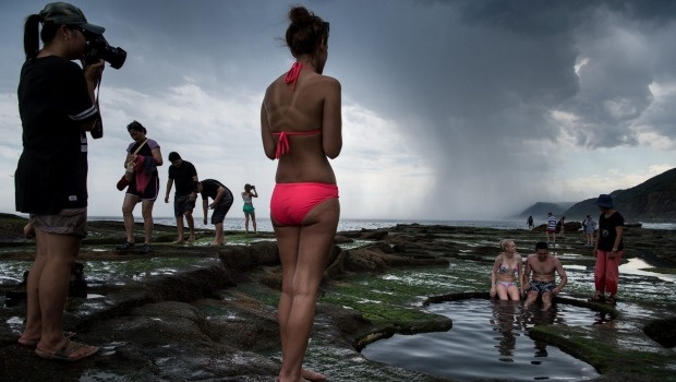 Song lon tai Figure 8 Pools hinh anh