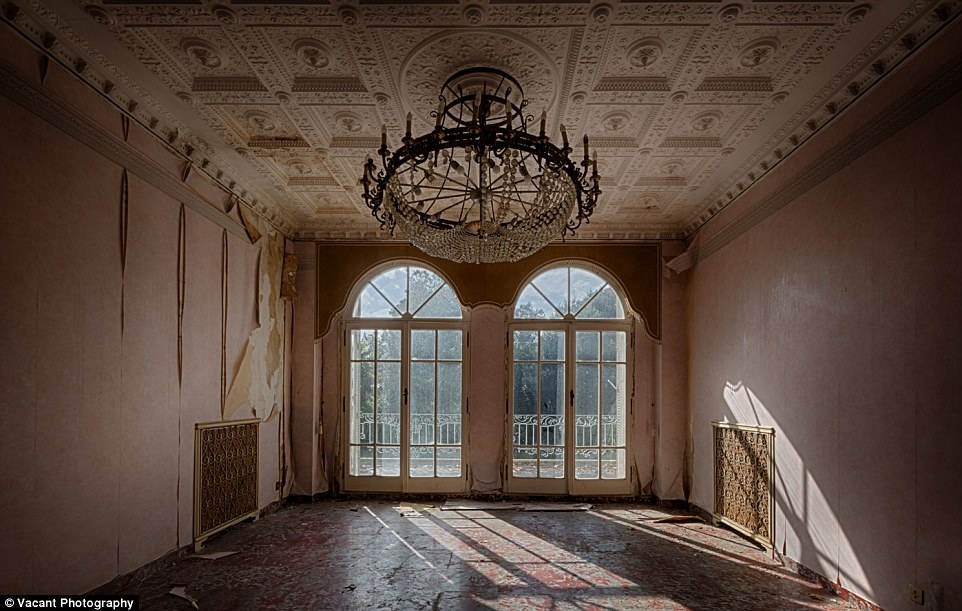 Nhung hinh anh hoang phe ve mot can biet thu bo hoang hinh anh