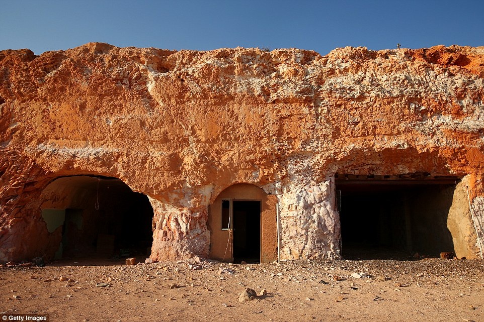 3.500 nguoi song trong thi tran duoi long dat o Australia anh 6