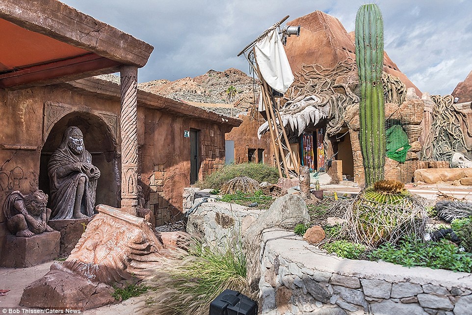 cong vien nuoc bi bo hoang o Tay Ban Nha anh 9