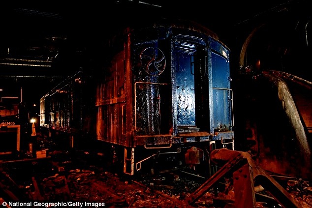 can phong bi mat ben trong cac cong trinh anh 8