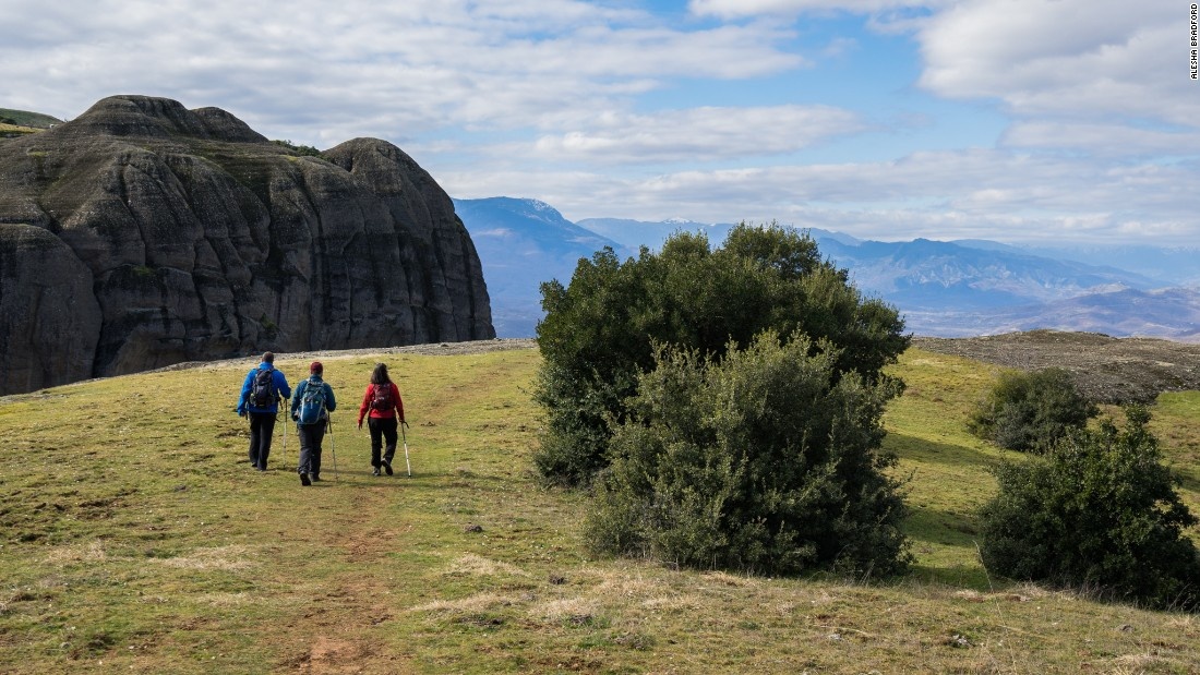 Quan the tu vien tren khong o Hy Lap anh 9