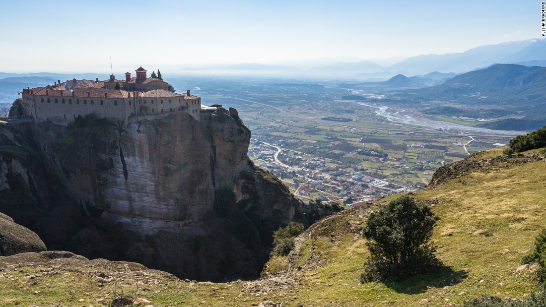 Quan the tu vien tren khong o Hy Lap anh 5