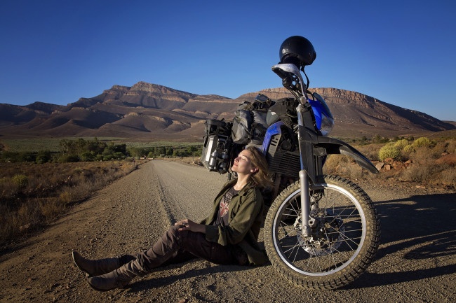 co gai di xe may vong quanh the gioi anh 5