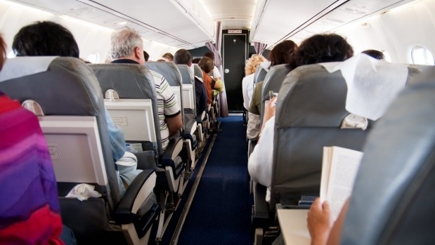 khong duoc len may bay,  bi cam bay anh 4