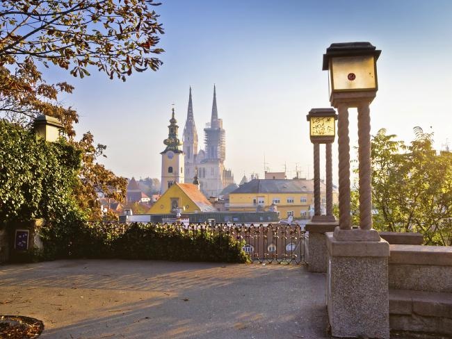 Diem du lich it nguoi biet toi anh 4