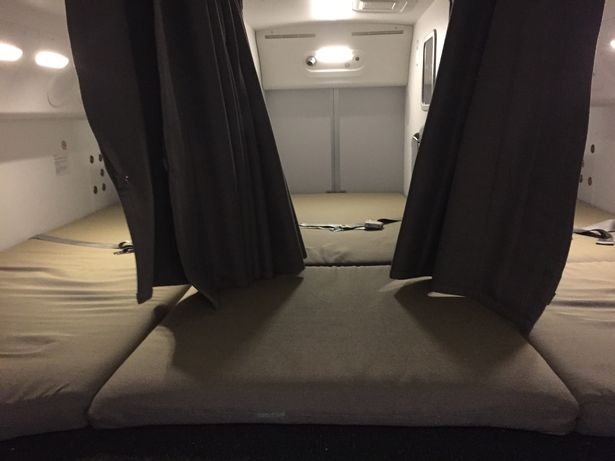buồng ngủ của phi hành đoàn ảnh 5 buong ngu cua phi hanh doan anh 5