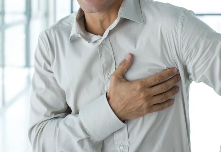 Cac dau hieu bao dong ung thu vu o nam gioi hinh anh