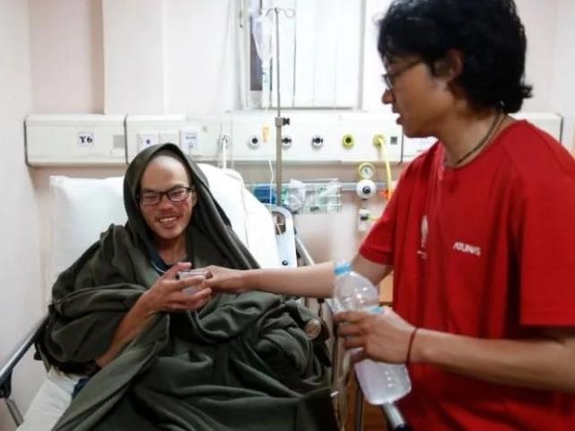 Song sot ky dieu sau hon mot thang mat tich trong bao tuyet hinh anh