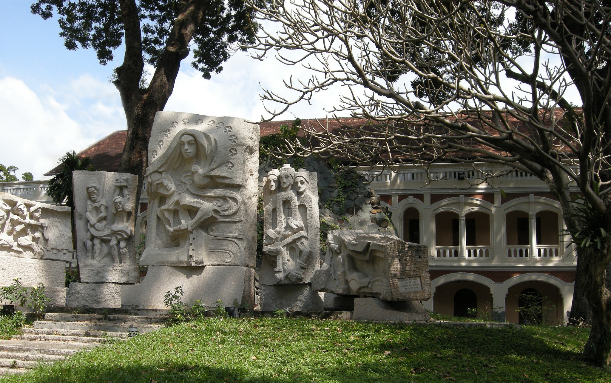 Nha tho co Sai Gon anh 5