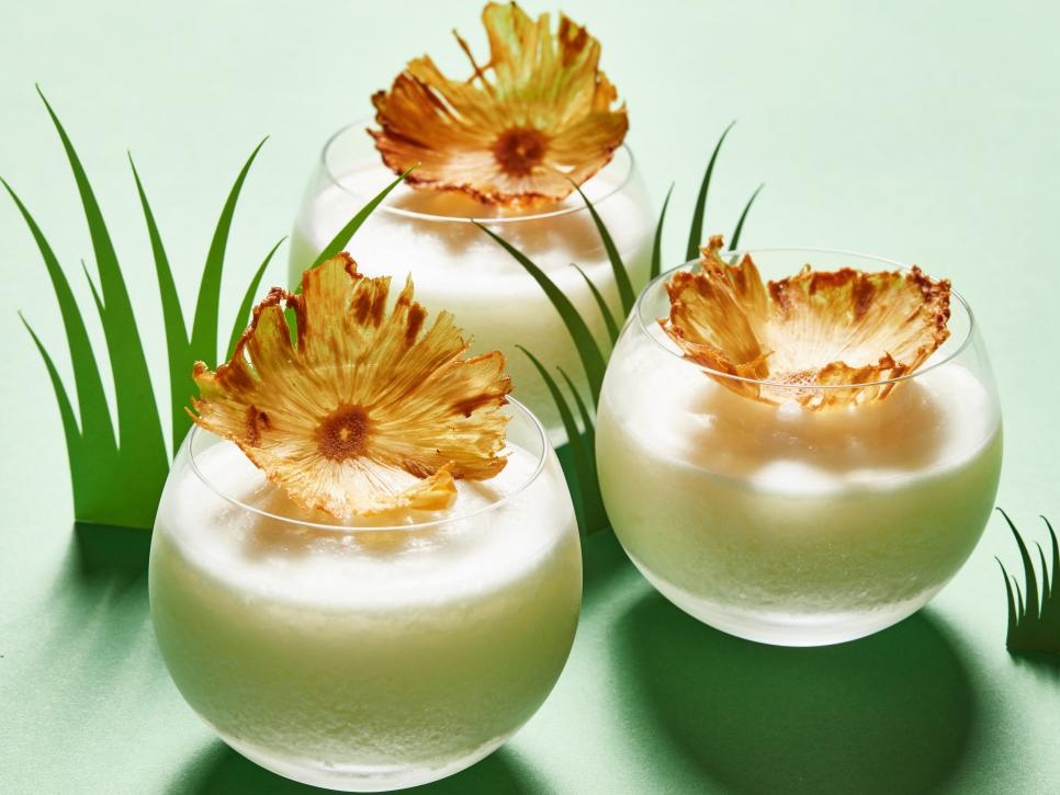 Kheo tay tao bong hoa trang tri tu qua dua hinh anh