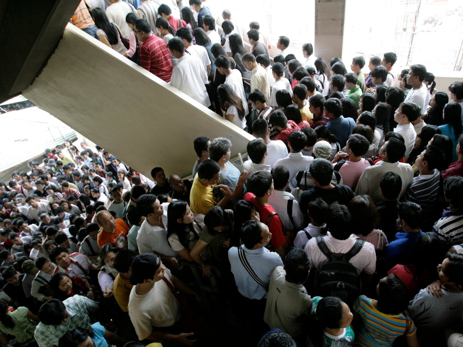 cuoc song tai nhung thanh pho dong duc nhat the gioi anh 3