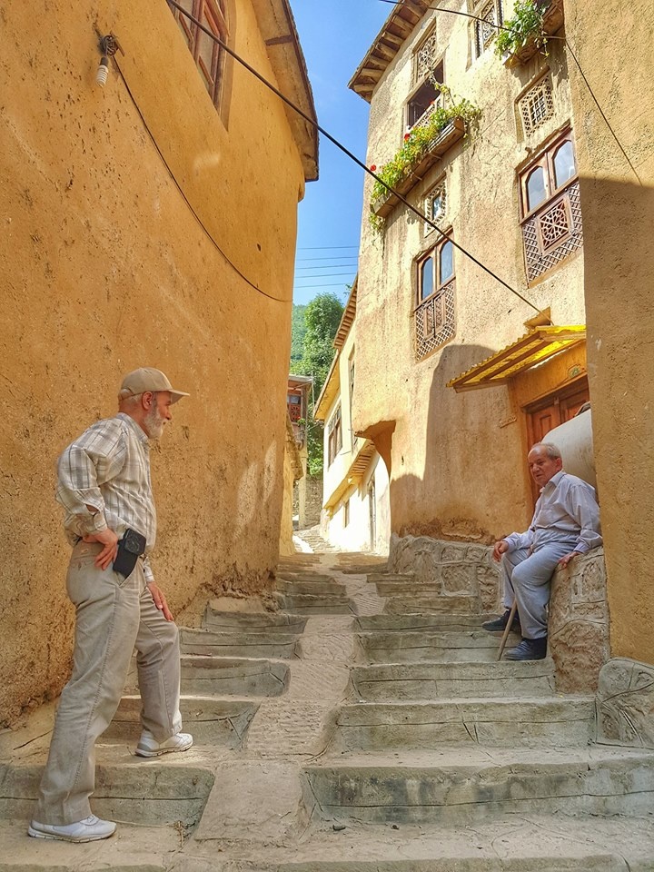 ngoi lang nghin nam tuoi lung chung nui o Iran anh 7