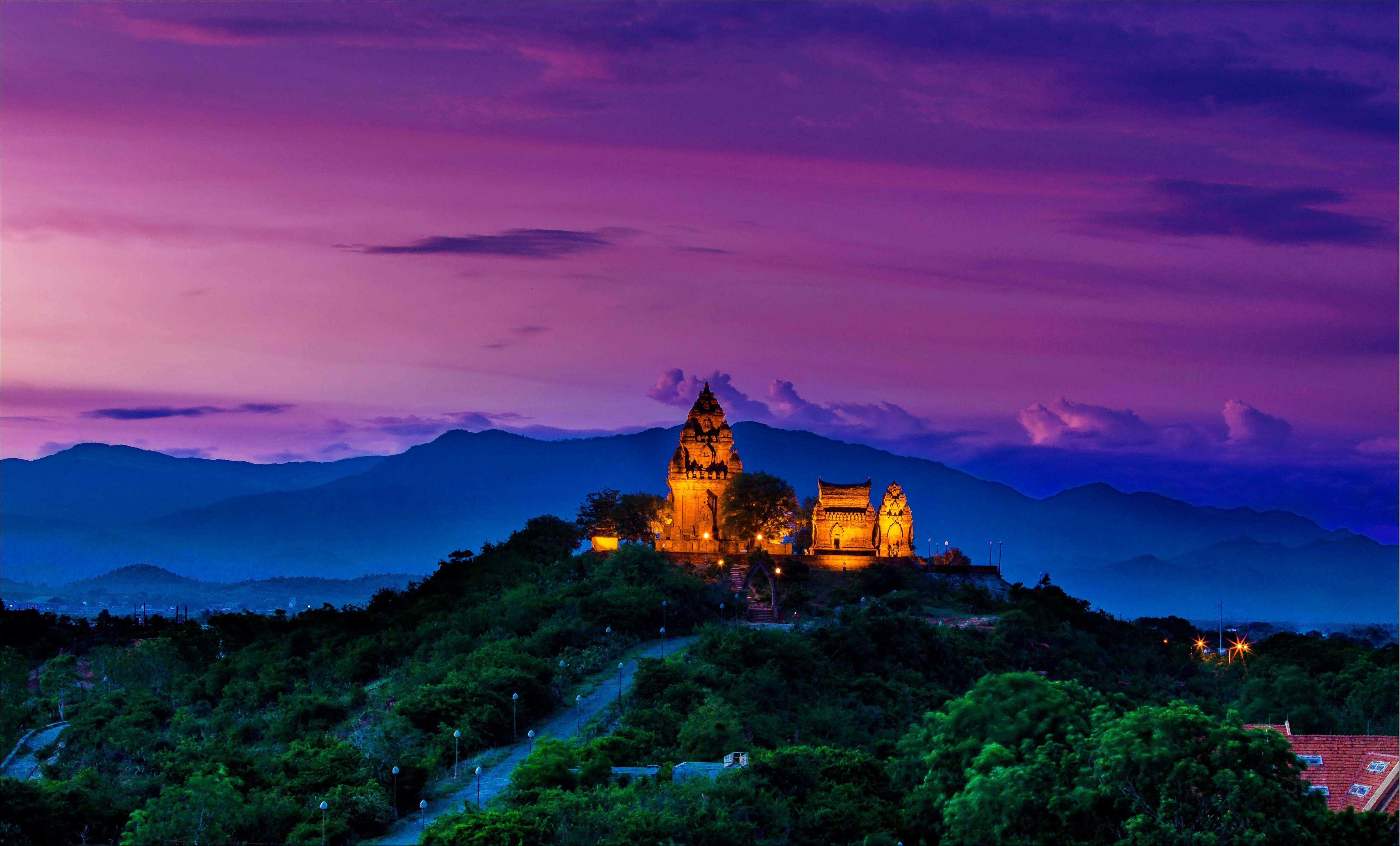 trac nghiem nhung cong trinh noi tieng o Viet Nam anh 1