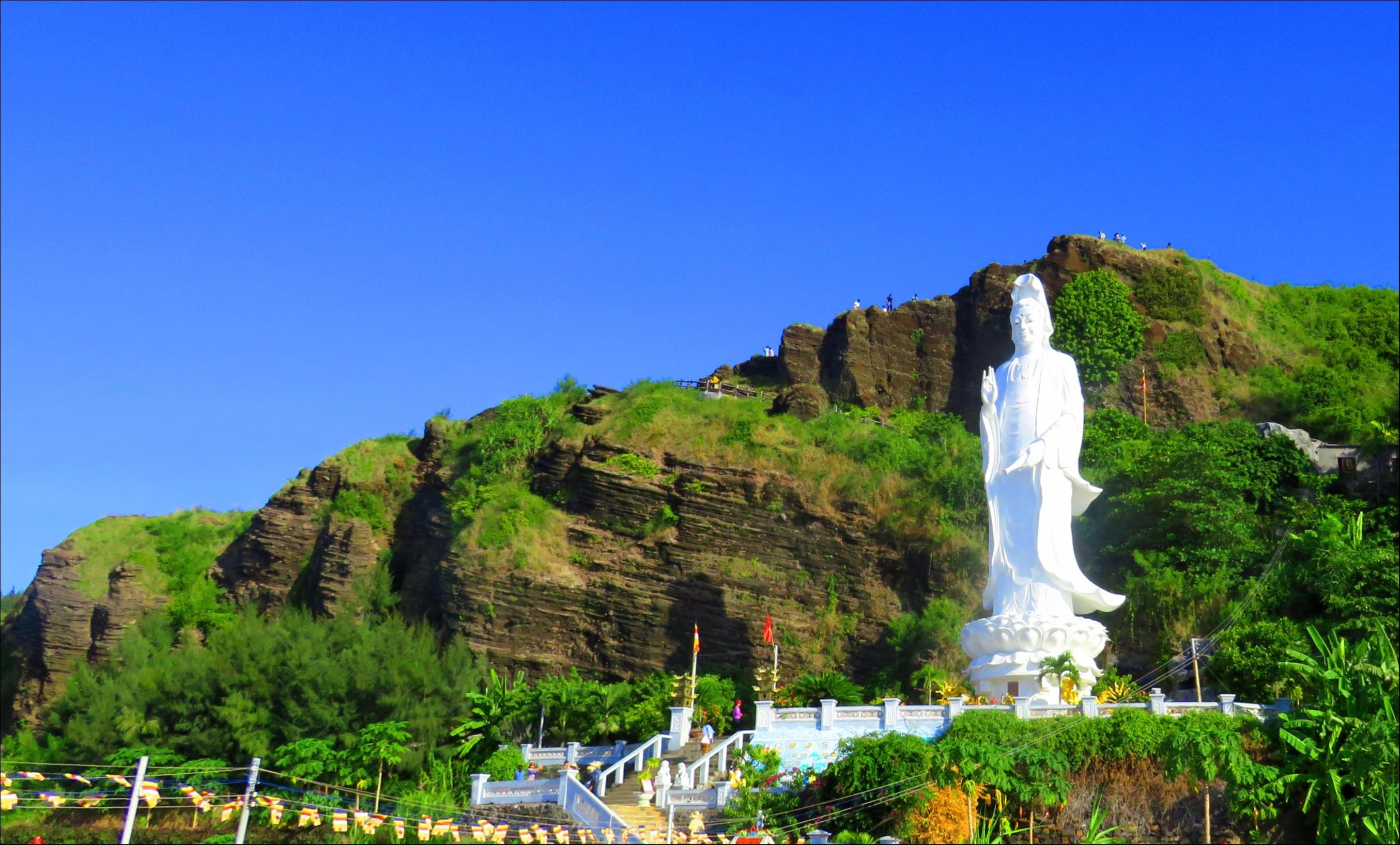 Dao Ly Son tuyet dep trong bo anh dau an Viet Nam anh 3