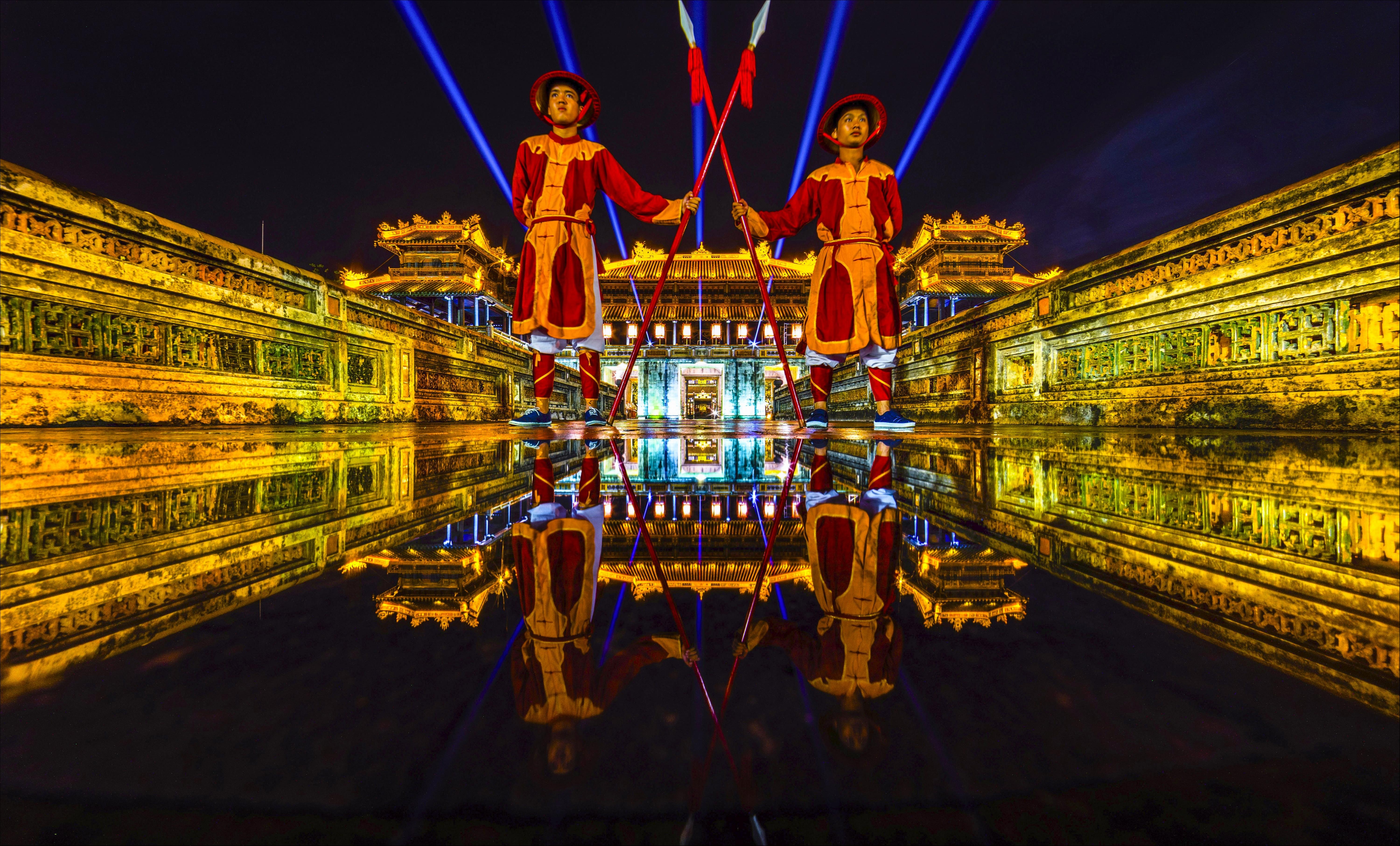 Net Hue mong mo trong bo anh 'Dau an Viet Nam' hinh anh