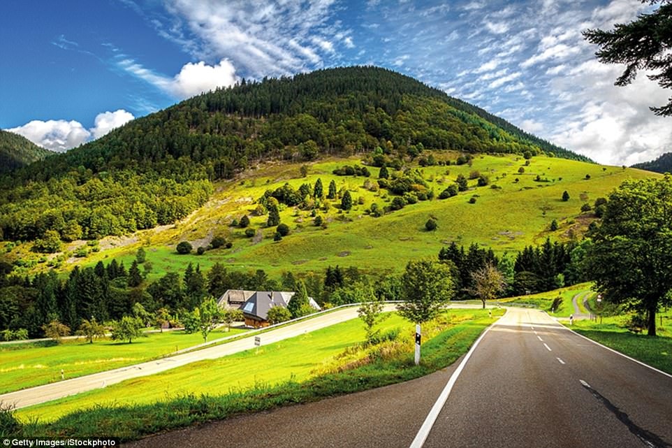 Du ngoan doc nhung quang duong dep nhat the gioi anh 4