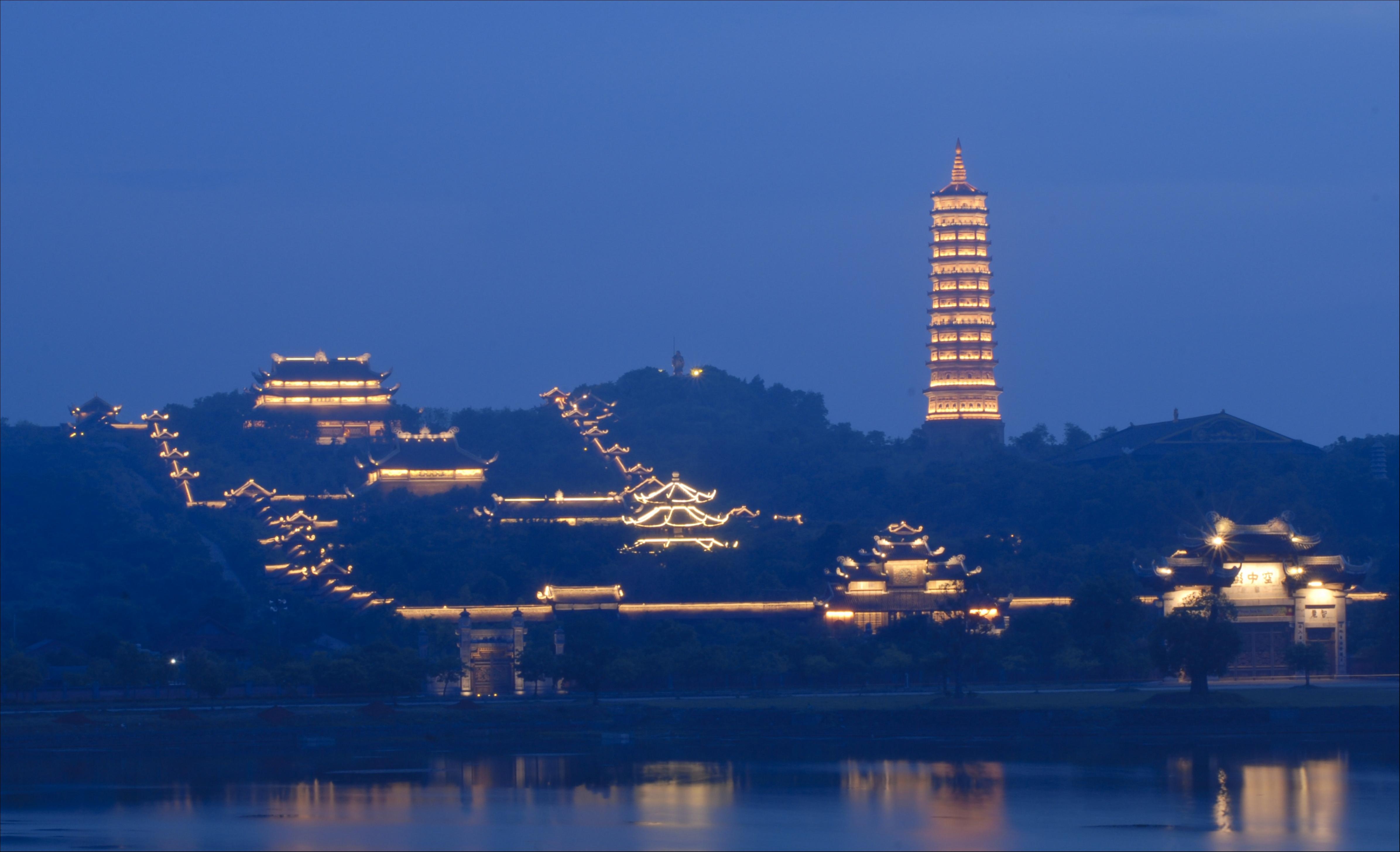 Nhung dia danh ky luc cua dat nuoc trong bo anh 'Dau an Viet Nam' anh 10