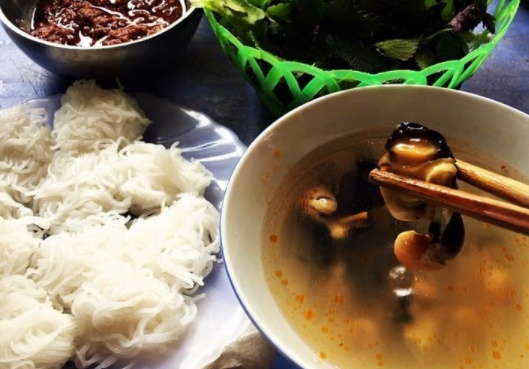 thuc qua Ha Noi xua anh 15