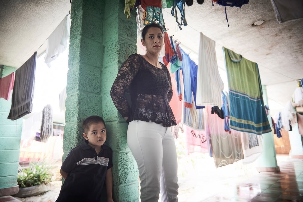 tre em trong nha tu anh 10