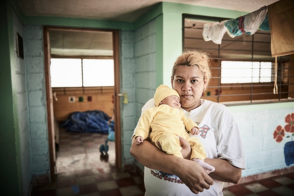 tre em trong nha tu anh 11