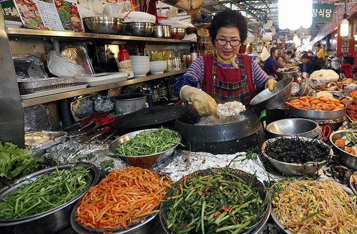 Kham pha khu cho lau doi nhat Han Quoc hinh anh