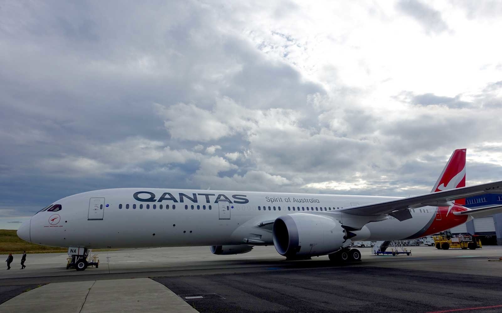 kham pha may bay thuc hien chuyen bay dai nhat the gioi anh 1