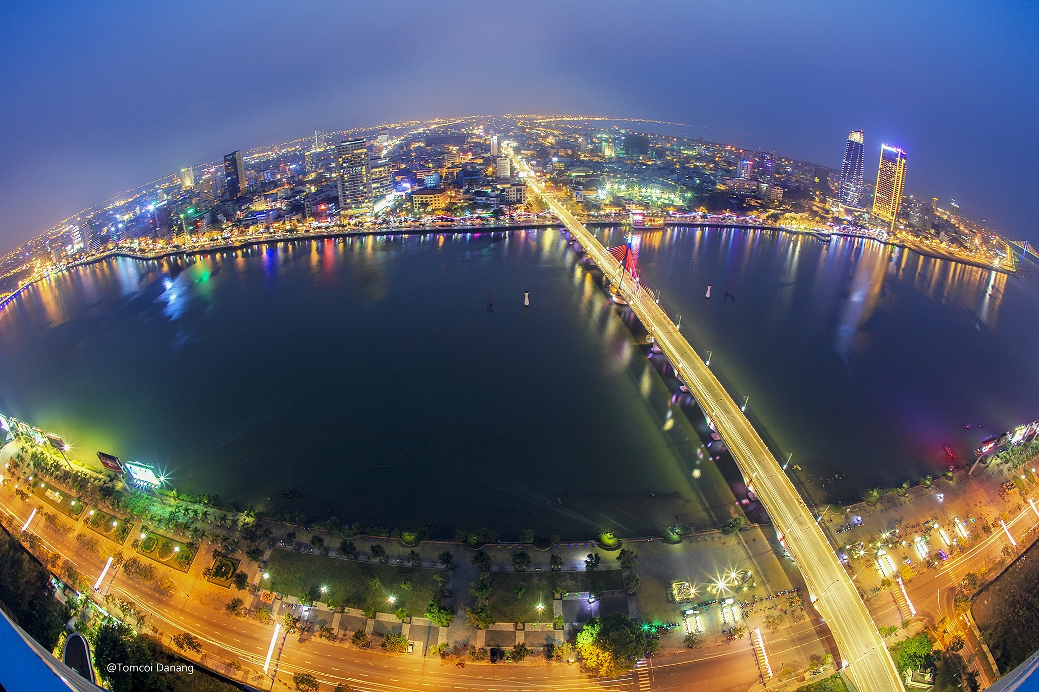 Vi sao bien My Khe lot top bai bien dep nhat hanh tinh? hinh anh