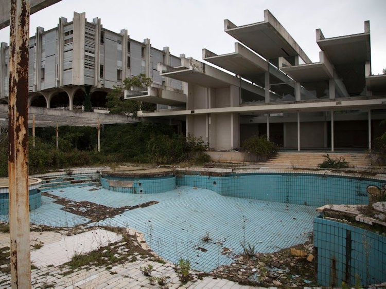 12 khach san do so bo hoang tren the gioi anh 2