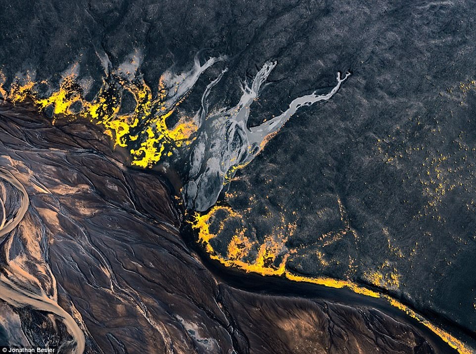 Ve dep ky ao cua Iceland nhin tu flycam anh 2