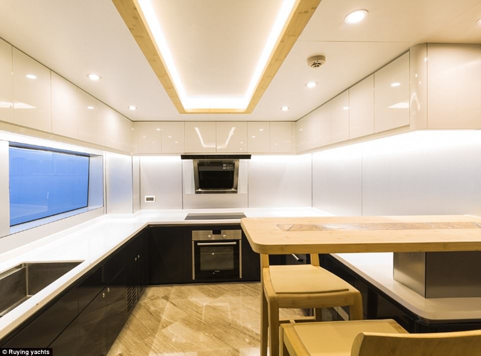 Sieu thuyen sang trong cua Thanh Long anh 5