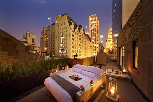 phong khach san anh 1