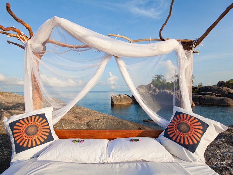 phong khach san anh 7