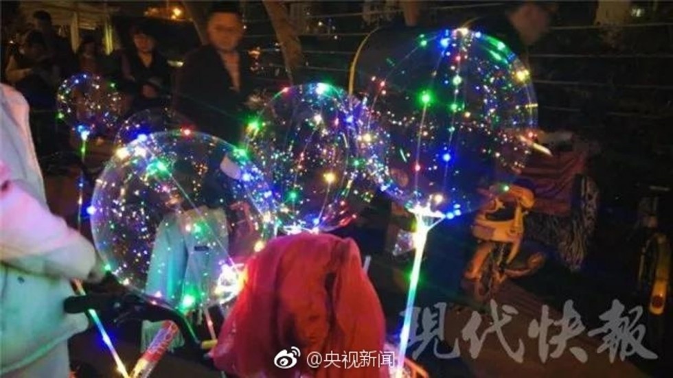 bóng bay phát nổ ảnh 1 bong bay phat no anh 1