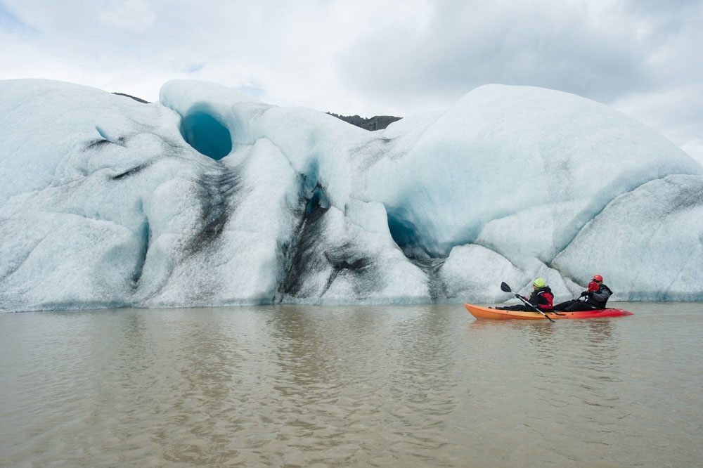 Kham pha song bang lon nhat o Iceland hinh anh