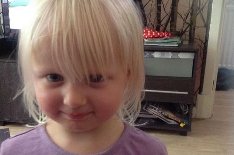 nuốt viên pin vào dạ dày ảnh 1 nuot vien pin vao da day anh 1