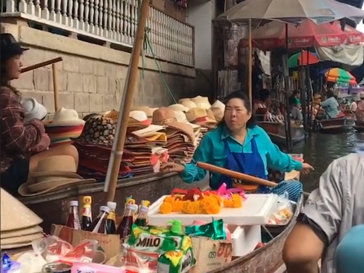 10 khu cho noi danh du khach can phai den mot lan trong doi hinh anh