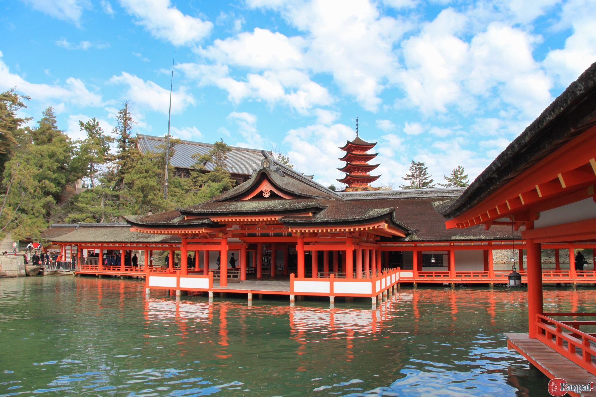 Dia diem nhat dinh phai ghe tham khi den Hiroshima hinh anh