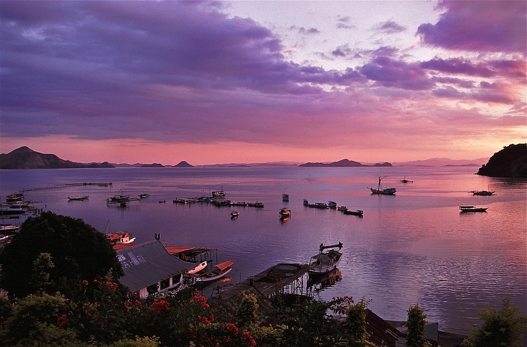 Diem du lich it noi tieng o Indonesia anh 8