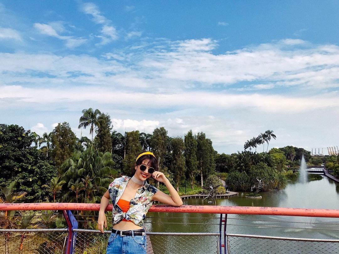 quynh anh shyn anh 23